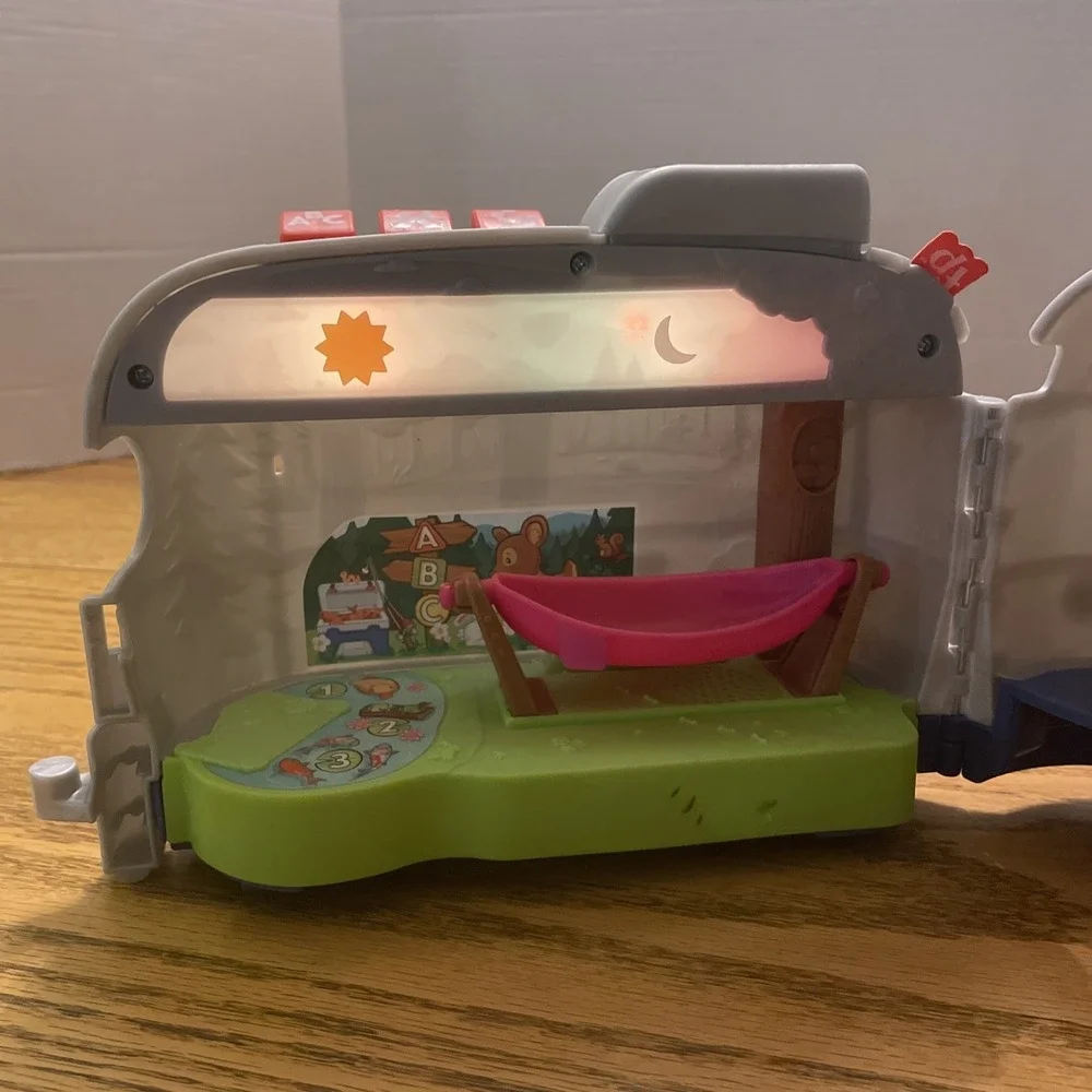 Fisher Price Little People Learning RV Camper TRAILER Songs Sound Lights Hammock